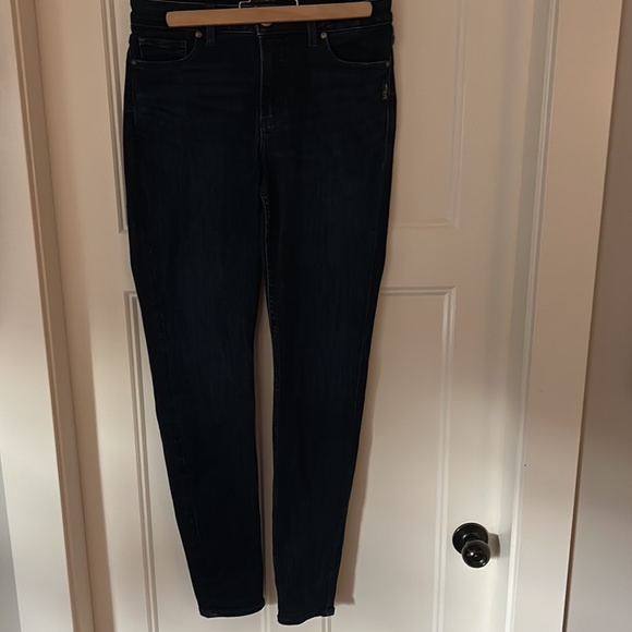 Dark Silver jeans EUC - Picture 2 of 3